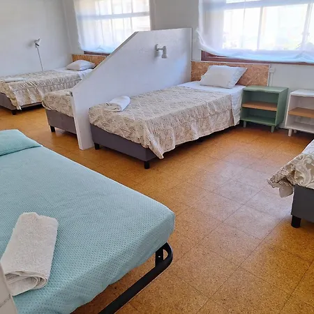 Margarida * فيانا دو كاستيلو