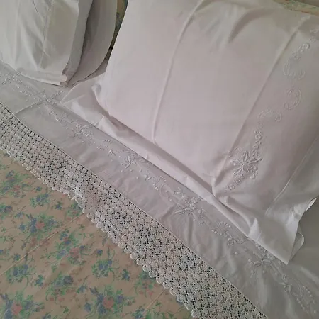 Margarida * فيانا دو كاستيلو